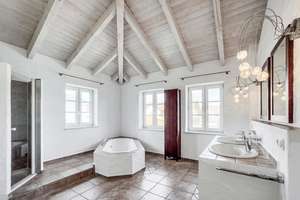 Mediterrane Villa mit Außen-Pool, Fitness-Pavillon und Doppelgarage – Die vollständige Adresse der Immobilie erhältst du vom Anbieter., 94060 Pocking – Vorschaubild 16