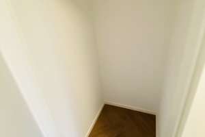 Moderne möblierte Wohnung direkt in Adlershof mit EBK sowie Balkon!!!! – Moissistraße 31, 12489 Adlershof, Berlin – Vorschaubild 3