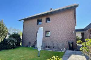 == Hier ist Platz für die ganze Familie! Zweifamilienhaus in Bielefeld-Ubbedissen == – Die vollständige Adresse der Immobilie erhältst du vom Anbieter., 33699 Stieghorst, Bielefeld – Vorschaubild 3