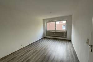 Helle 3 Zimmer Wohnung mit Südbalkon in Bremerhaven-Surheide – Carsten-Lücken-Straße 137, 27574 Surheide, Bremerhaven – Vorschaubild 5
