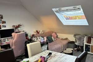 Dachgeschosswohnung zu vermieten – Haslacher Weg 26, 51063 Mülheim (Ortsteil), Köln – Vorschaubild 2