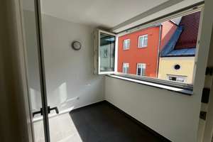 Geräumige 2-Zimmer Wohnung mit Aufzug im Straubinger Stadtzentrum – Die vollständige Adresse der Immobilie erhältst du vom Anbieter., 94315 Kernstadt, Straubing – Vorschaubild 11