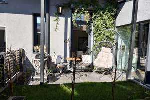 Thoughtfully Furnished 4-Room Apartment with Garden, Smart Home, High Ceilings – Die vollständige Adresse der Immobilie erhältst du vom Anbieter., 40235 Flingern Nord, Düsseldorf – Vorschaubild 2