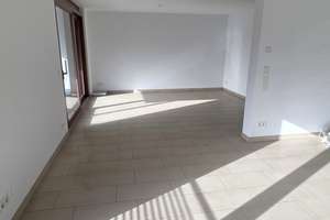 Attraktive 3-Zimmer-Wohnung mit Balkon, Einbauküche und Gäste-WC – Steubenstraße 9, 70190 Berg, Stuttgart – Vorschaubild 2