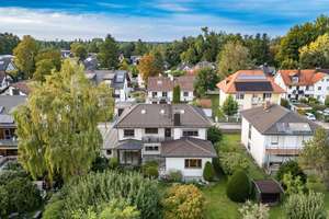 Zweifamilienhaus mit Wintergarten und sonnigem Südgarten in ruhiger Wohnlage von München-Aubing!
