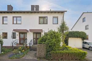 Gepflegtes Reihenendhaus mit schönem Garten in ruhiger und zentraler Lage von Butzbach – Die vollständige Adresse der Immobilie erhältst du vom Anbieter., 35510 Butzbach – Vorschaubild 2