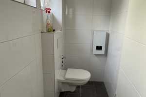 Schöne ruhige zwei Zimmer Wohnung in WI-Biebrich. Neu renoviert, neue Einbauküche, Terasse – Mainstraße 26, 65203 Wiesbaden – Vorschaubild 6