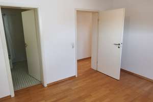 Großzügige Galeriewohnung mit Waldblick – 2 TG-Stellplätze – Provisionsfrei – Schiltacher Str. 40, 70569 Kaltental, Stuttgart – Vorschaubild 7