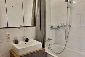 Komfortabel wohnen: modern möblierte 3-Zimmer-Wohnung mit Aufzug und Stellplatz in Köln-Ossendorf – Fitzmauricestraße 21, 50829 Ossendorf, Köln – Vorschaubild 34