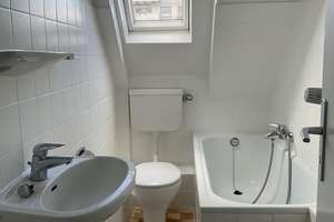 Helle 2 Zimmer-Dachgeschosswohnung zentral in Bremerhaven – Schönianstraße 32, 27570 Geestemünde, Bremerhaven – Vorschaubild 6