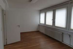 3-Zimmerwohnung mit großzügigem Wohn-/Essbereich, zentral und gepflegt – Waldstraße 63, 76133 Innenstadt-West, Karlsruhe – Vorschaubild 9