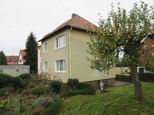 Helle, gepflegte und renovierungsbedürftige Haushälfte -Anbau- in 3-FH (Barsinghausen-Langreder), Hannover Kreis – Bild 1