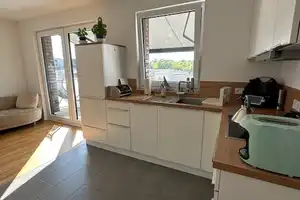 Wünderschön und neuwertig! 3 Zimmer Wohnung inkl. EBK, großem Balkon und 2 TG-Stellplätze – Kamillenweg 3, 38446 Wolfsburg – Vorschaubild 6