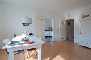 Helle, modernisierte 3-Zimmer-Wohnung mit Gartenblick-Balkon in Düsseldorf-Düsseltal – Die vollständige Adresse der Immobilie erhältst du vom Anbieter., 40239 Düsseltal, Düsseldorf – Vorschaubild 6