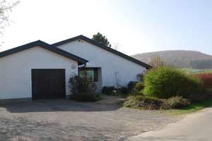 Freistehender Bungalow am Süntel – Die vollständige Adresse der Immobilie erhältst du vom Anbieter., 31848 Bad Münder am Deister – Vorschaubild 1