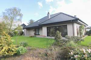 Großzügiger Bungalow mit Garage und ca. 80 m² Ausbaureserve in begehrter Wohnlage – Dithmarschen (Kreis) – Vorschaubild 2