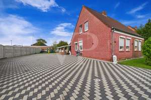 Perfekt für große Familien - Pflegeleichtes EFH mit acht Zimmern – Die vollständige Adresse der Immobilie erhältst du vom Anbieter., 26725 Friesland, Emden – Vorschaubild 1