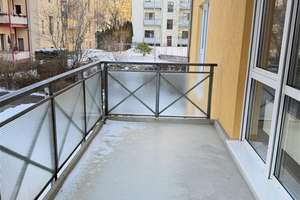 Helle 2,5‑Zimmer-Wohnung mit XXL-Balkon, Aufzug und Rollläden – frisch saniert! – Arthur-Bretschneider-Straße 18, 9113 Schloßchemnitz, Chemnitz – Vorschaubild 2