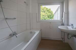 Paderborn: Charmante Eigentumswohnung mit großem Balkon und eigenem Garten! – 33102 Kernstadt, Paderborn – Vorschaubild 5