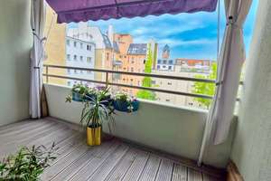 Vermietete, sehr gepflegte 2-Zimmer-Wohnung mit Westloggia und Fahrstuhl nur 300 Meter vom Kudamm! – Die vollständige Adresse der Immobilie erhältst du vom Anbieter., 10629 Charlottenburg, Berlin – Vorschaubild 2