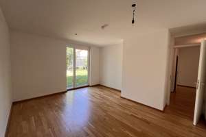 4 Zimmer mit Garten und Souterrain in Lerchenau-München – Die vollständige Adresse der Immobilie erhältst du vom Anbieter., 80935 Lerchenau-Ost, München – Vorschaubild 3