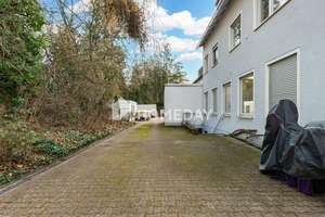 Großzügige 3,5-Zimmer-Wohnung mit Südwest-Loggia und Stellplatz in gefragter Lage von Erlangen – Die vollständige Adresse der Immobilie erhältst du vom Anbieter., 91054 Sieglitzhof, Erlangen – Vorschaubild 16