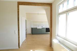 Dachgeschoss-Maisonette-Wohnung Altstadtvilla  in Stuttgart-West – Hauptmannsreute 74, 70193 Kräherwald, Stuttgart – Vorschaubild 4