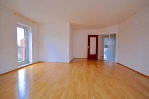 Helle Eigentumswohnung mit Einbauküche, großem Balkon, Aufzug und Tiefgarage – Herninghof 2, 30457 Wettbergen, Hannover – Vorschaubild 13
