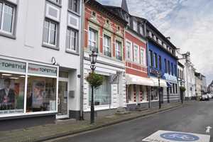 Renditeobjekt: Gepflegtes MFH mit 4 Wohneinheiten und 2 Gewerbeeinheiten – Krefeld – Vorschaubild 22