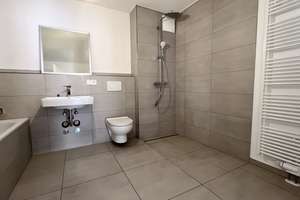 Stilvolle, sanierte 3-Zimmer-Wohnung in begehrter Lage der Freiburg-Wiehre – 79100 Unterwiehre-Nord, Freiburg im Breisgau – Vorschaubild 8