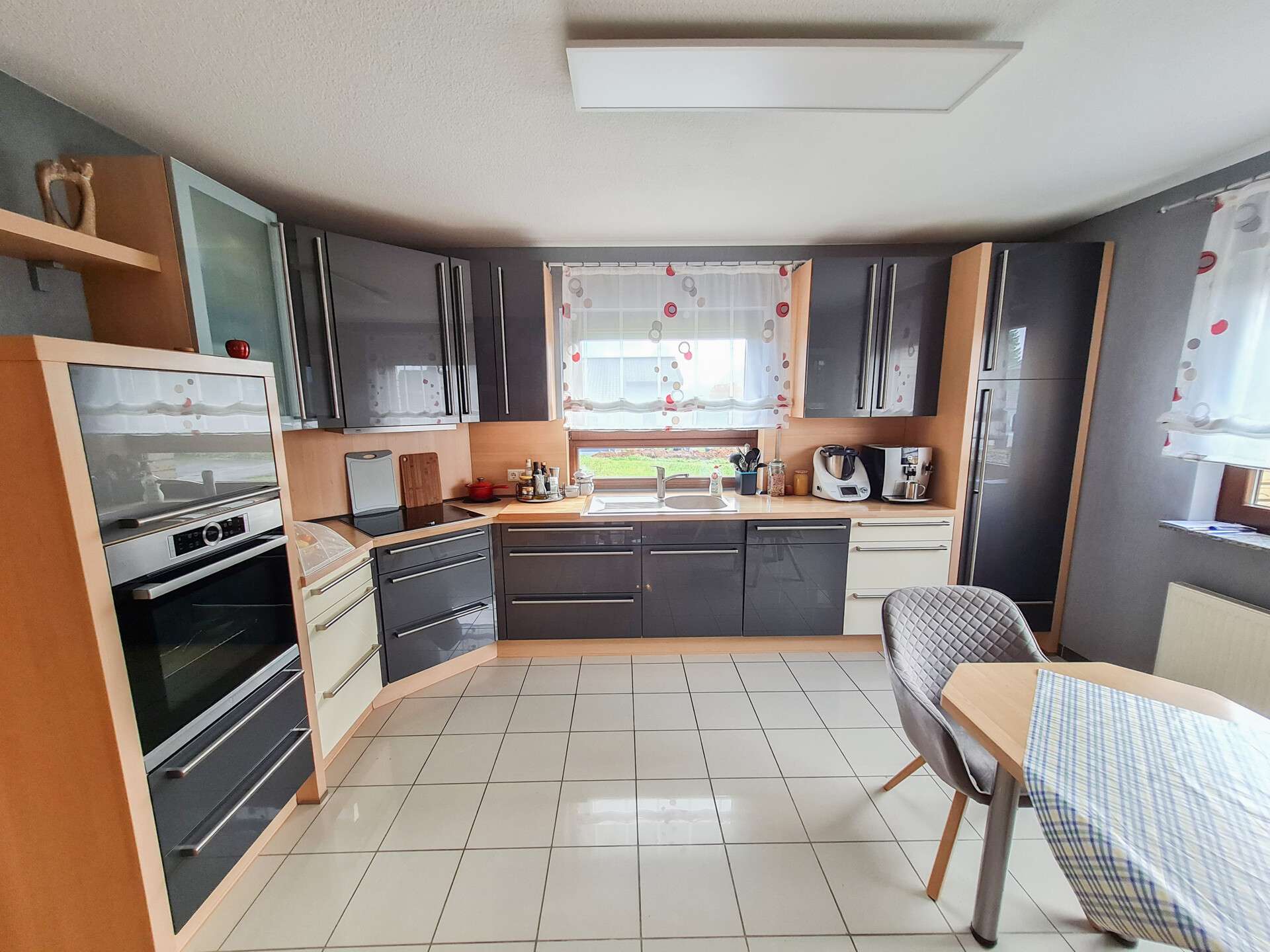 Immobilie in Straßenhaus - Repräsentatives, verklinkertes Landhaus mit ELW in bevorzugter Wohnlage von Straßenhaus zu verkaufen - Bild 19