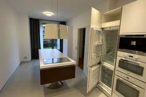 Luxuriöse möblierte Wohnung in Düsseldorf-Unterbilk mit Tiefgaragenstellplatz – Ernst-Gnoß-Straße 22, 40219 Unterbilk, Düsseldorf – Vorschaubild 11