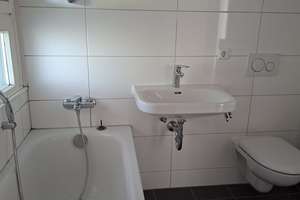 Schöne, helle 4-Zimmer-Wohnung mit großem Balkon – Tapachstr. 95, 70437 Rot, Stuttgart – Vorschaubild 8