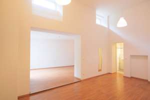 Helle 2-Zimmer-Wohnung mit offenem Wohnkonzept und Pantry-Küche in der Aachener Innenstadt!