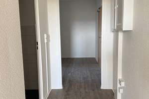 Studenten aufgepasst: WG-geeignete 3-Raumwohnung mit Einbauküche! – Michelangelostr. 2, 1217 Räcknitz/Zschertnitz, Dresden – Vorschaubild 5