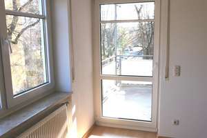 Sonnige 2-Zimmer-Wohnung mit Balkon und EBK in Regensburg – Die vollständige Adresse der Immobilie erhältst du vom Anbieter., 93049 Westenviertel, Regensburg – Vorschaubild 3