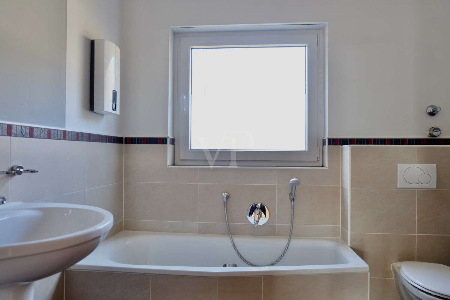 Immobilie in Niedernhausen - Wohnglück mit Kamin und Balkon – Raum für Ihre Lieblingsmomente - Bild 5