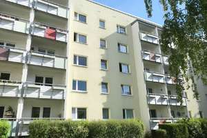Ruhig & im Grünen: moderne 2-Zi.-Whg. mit Balkon & Wanne – Robert-Sterl-Straße 5a, 1219 Leubnitz-Neuostra, Dresden – Vorschaubild 1