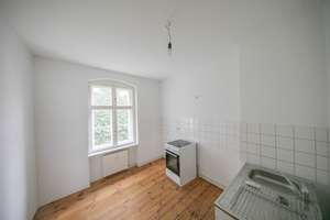 Bezugsfreie u. schöne 34 qm-Whg im 3. OG  Manteuffelstr. / Höhe Paul-Lincke-Ufer – Manteuffelstrasse 64, 10999 Kreuzberg, Berlin – Vorschaubild 2