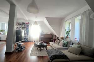 Historischer Charme trifft modernen Wohnkomfort – 2 Zimmer mit Balkon & TG-Stellplatz – Proviantbachstraße 21, 86153 Am Schäfflerbach, Augsburg – Vorschaubild 2