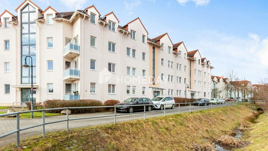 Immobilie in Borsdorf - Gepflegte Zwei-Zimmer-Wohnung mit Balkon und Tiefgaragenstellplatz - Bild 2