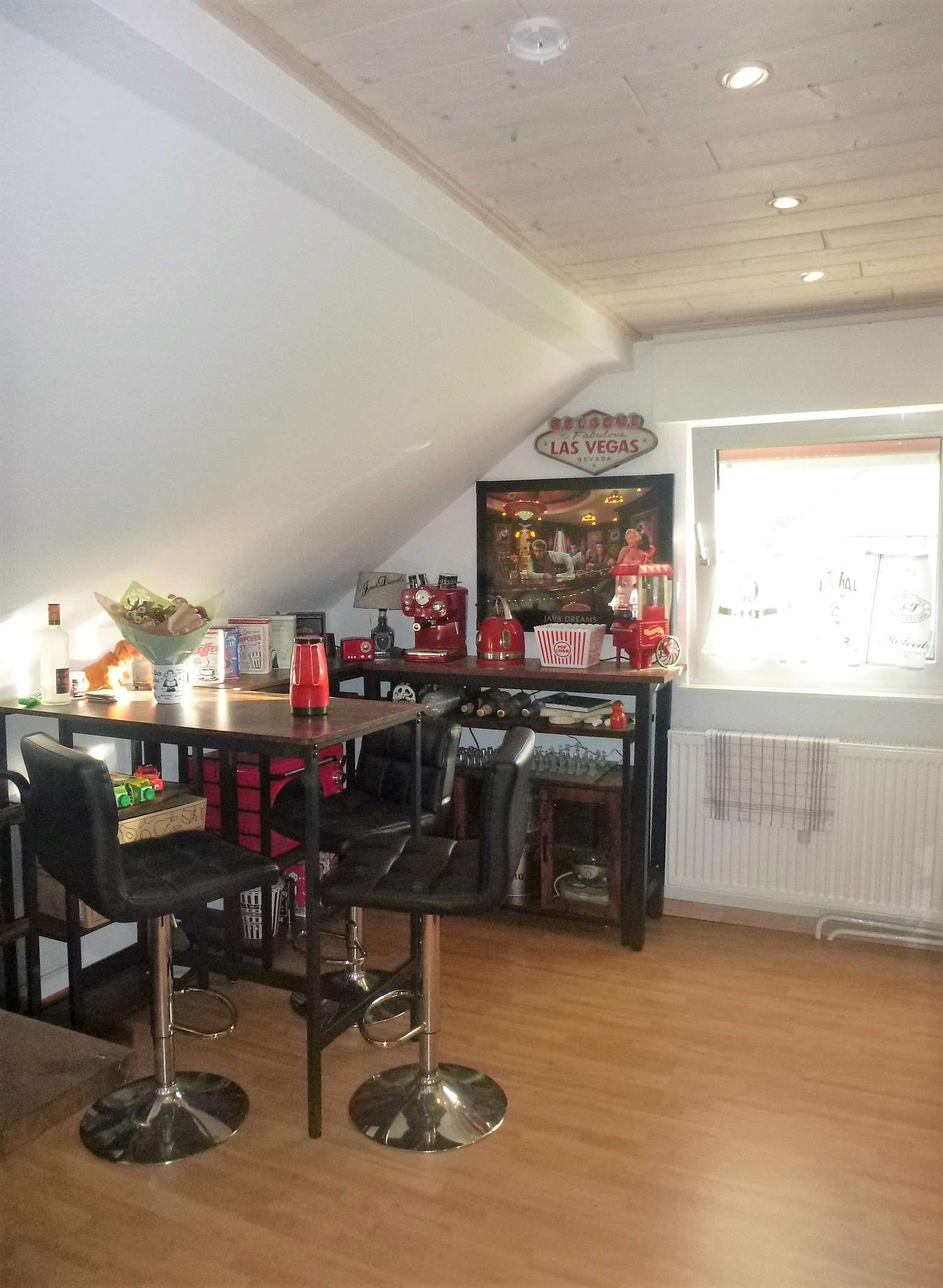 Immobilie in Gelnhausen - Modernisiertes 3-Familienhaus in ruhiger und beliebter Wohnlage mit Schwimmbad im Garten! - Bild 8