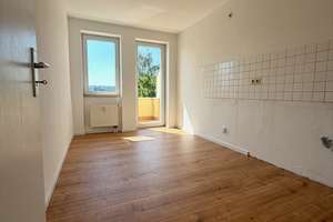 Helle 2-Zimmer-Wohnung mit zwei Balkonen und Badewanne in ruhiger Lage – Rudolf-Renner-Straße 26, 1159 Löbtau-Nord, Dresden – Vorschaubild 4