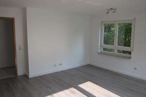 Sonnige, verkehrsgünstige, moderne 2-Zimmer-Wohnung mit Blick ins Grüne in Uni-Nähe – Hessenlauweg 6, 70569 Dachswald, Stuttgart – Vorschaubild 4