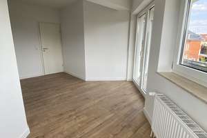 Frisch sanierte 3-Zimmer-Wohnung mit Balkon & Stellplatz – Dresden-Cossebaude – Grenzstrasse 10, 1156 Cossebaude, Dresden – Vorschaubild 6