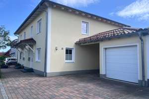 Schöne DHH in toskanischem Stil, gehobene Ausstattung, Garage mit Carport, sehr gepflegt – Die vollständige Adresse der Immobilie erhältst du vom Anbieter., 86836 Graben – Vorschaubild 3