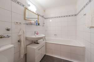 SOPART IMMOBILIEN - Stilvolle 2-Zimmer-Wohnung im Ramses-Hochhaus - spektakulärer Rooftop-Pool – Die vollständige Adresse der Immobilie erhältst du vom Anbieter., 81243 Aubing-Süd, München – Vorschaubild 12