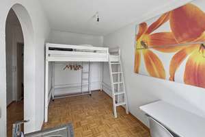 München: Attraktives Wohn- u. Geschäftshaus (Reiheneckhaus) mit Garten, Wintergarten, Teilvermietung – Die vollständige Adresse der Immobilie erhältst du vom Anbieter., 80935 Lerchenau-Ost, München – Vorschaubild 8