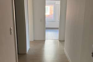 Helle 2 Zimmer-Wohnung im 2.OG. Hamburg-Lokstedt – Siemersdplatz 1a, 22529 Lokstedt, Hamburg – Vorschaubild 3