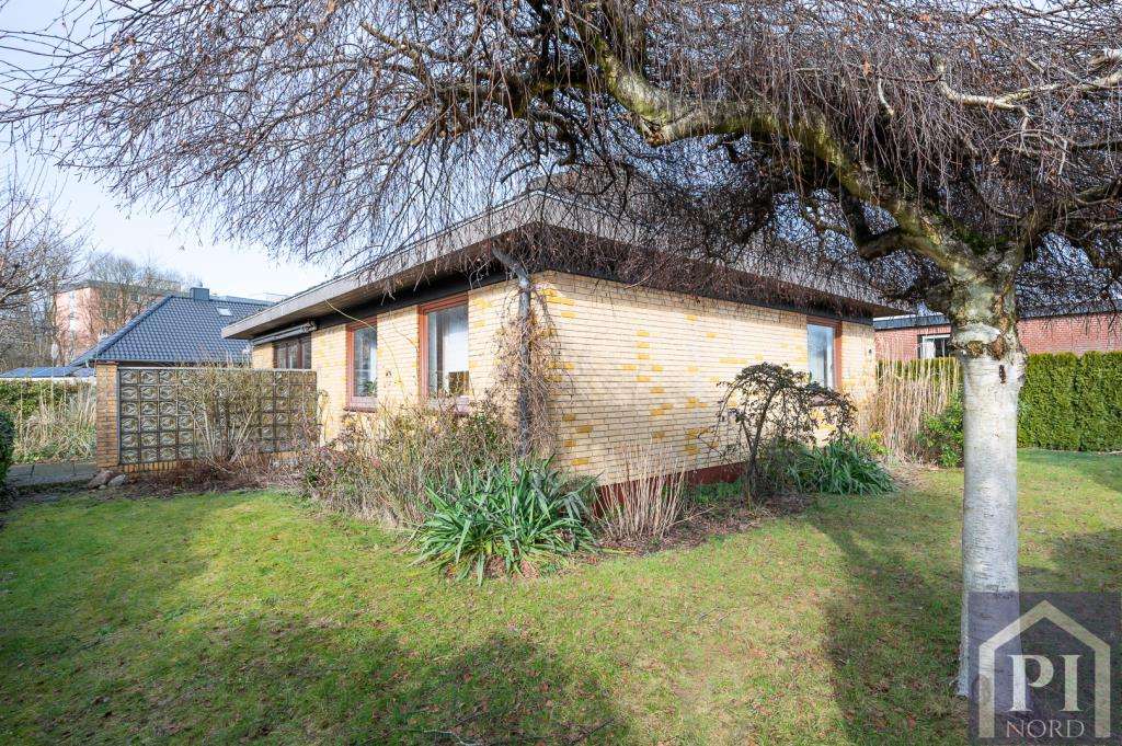 Immobilie in Altenholz - Wohnkomfort trifft begehrte Lage: Charmanter Bungalow in Altenholz-Klausdorf - Bild 0